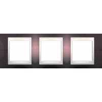 Рамка трехместная Unica Plus. Цвет Терракотовый MGU6.006.551
