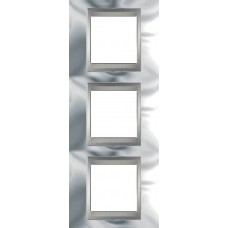 Рамка трехместная Unica Top. Цвет Блестящий хром/Алюминий MGU66.006V.010