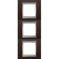 Рамка тримісна Unica Top. Колір Табак/Алюміній MGU66.006V.0M4 Рамка тримісна Unica Top. Колір Табак/Алюміній MGU66.006V.0M4
